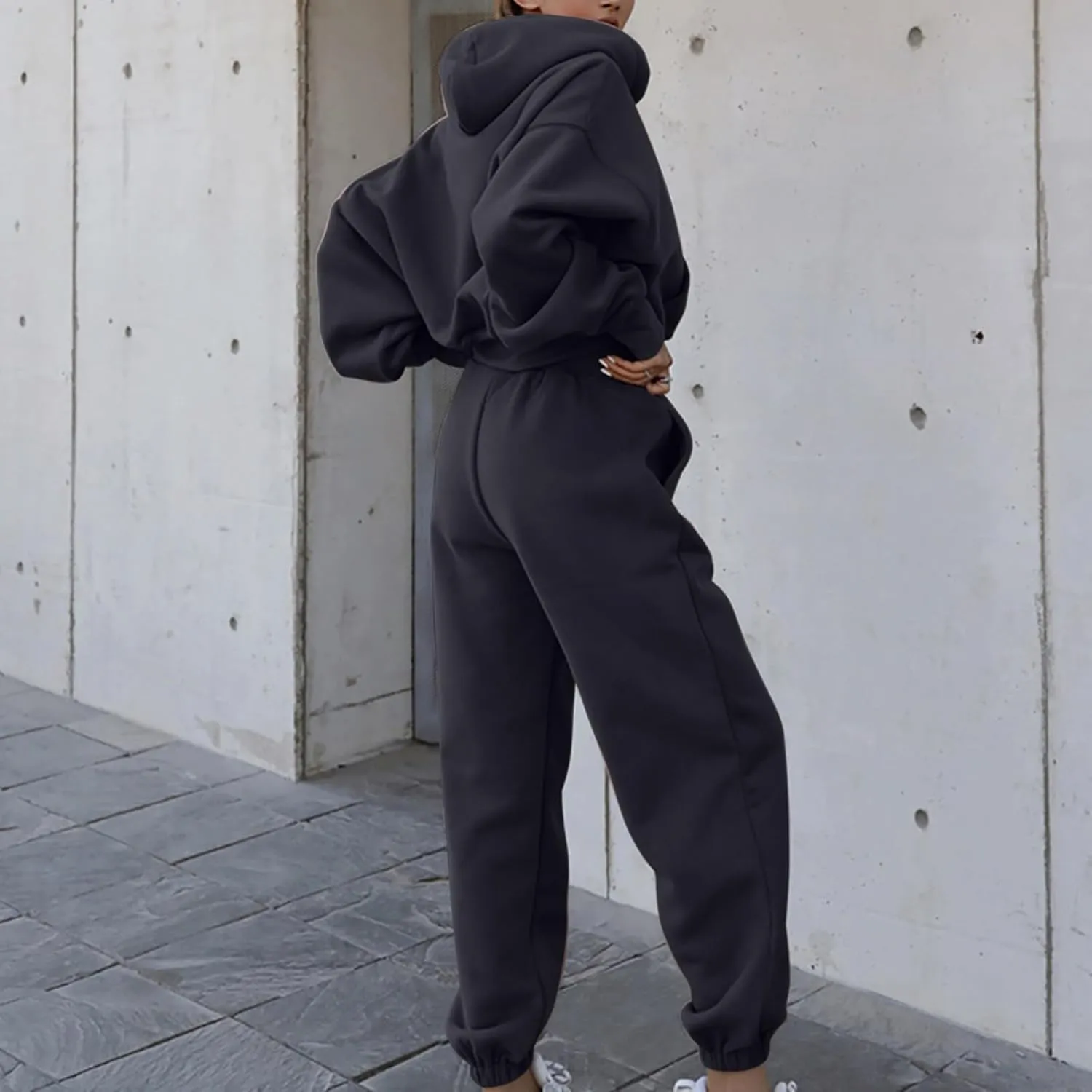 Cropped Hoodies and Jogger Pants Set Women 2 Piece Fleece Lined Fall Outfits Trendy Tracksuits Comfy Sweatsuits