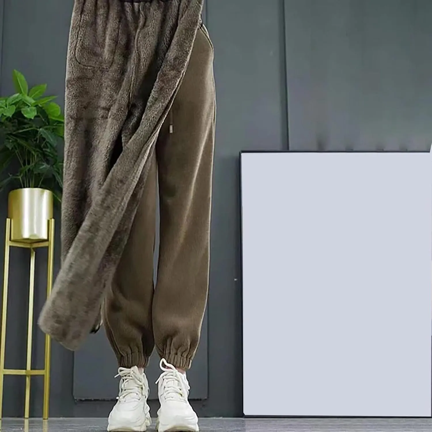 Women's Warm Plush Corduroy Jogger Pants Winter Women's Fleece Lined Elastic High Waist Straight Sweatpants